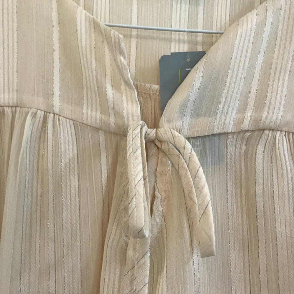 Plus size blouse - Picture 7 of 7